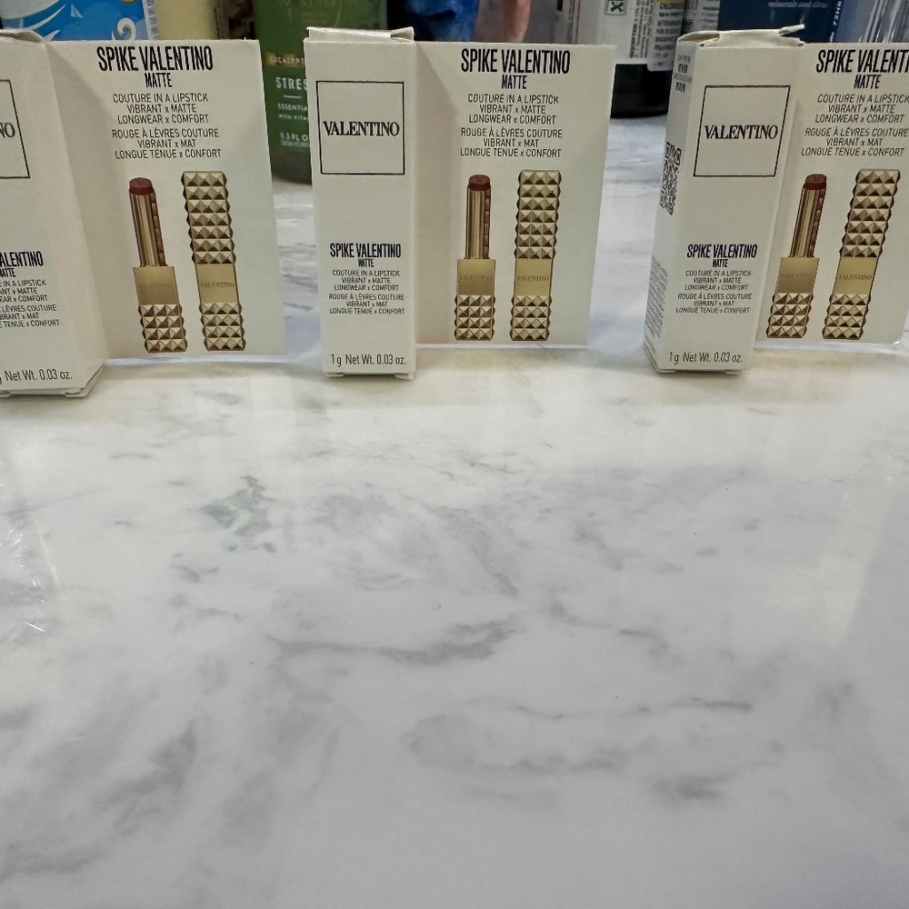 Valentino Spike Valentino Buttery Matte Lipstick x 3 MINI
